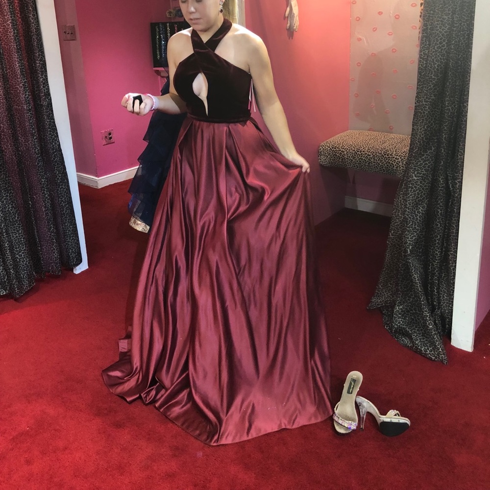 BRAND NEW (never worn) Jovani Gown